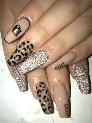 ネイル Nailsalon SKiのネイルデザイン