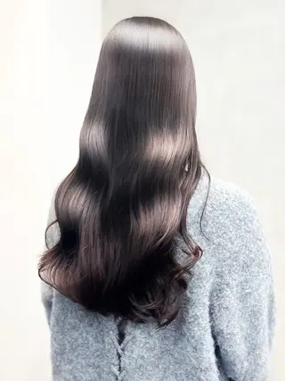 セミロング パーマ VOICE　hair所属・カラー/ケアソムリエ 川田くるみのヘアスタイル