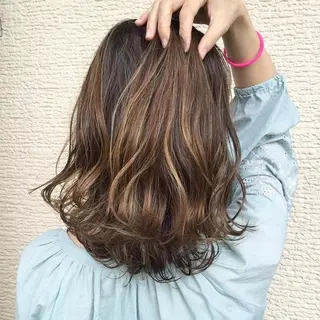 カラー ミディアム ブリーチ/ヘアケア/ 艶髪/イギチハルのヘアスタイル