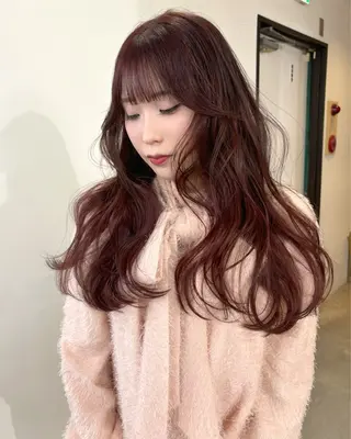 ロング カラー mizuki/ピンク ベージュ.レイヤーのヘアスタイル