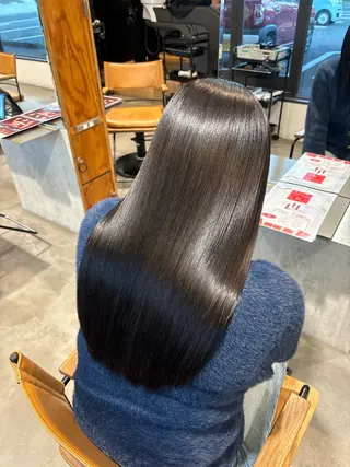 ロング カラー 小木曽 里華のヘアスタイル