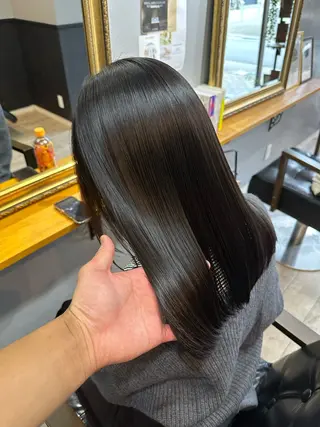 ミディアム 渡辺俊介 暗髪カラー /美髪矯正/髪質改善のヘアスタイル