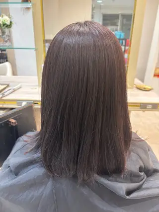 カラー 阿部 薫音のヘアスタイル