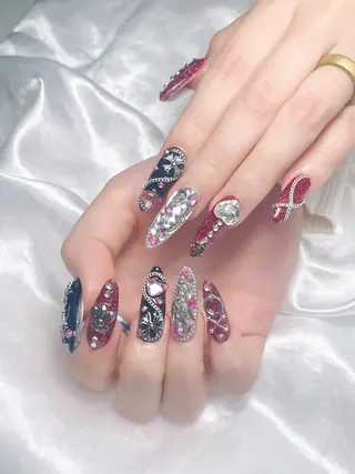 ネイル LEELA NAIL STUDIO所属・LEELA NAIL STUDIOのネイルデザイン