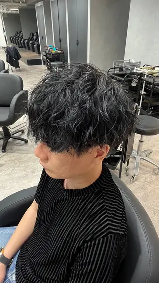 パーマ メンズ 板倉 高史郎のヘアスタイル