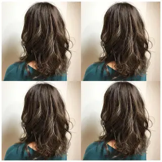 ミディアム カラー Elsa所属・松本 俊樹のヘアスタイル