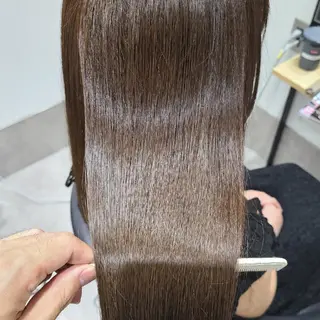 セミロング GO TODAYシェアサロン岡山店所属・🎗️髪質改善・美髪 艶髪🥇小西邦生のヘアスタイル