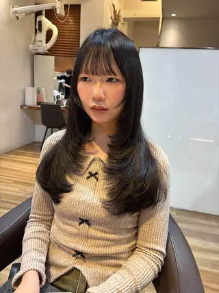 ロング カラー レイヤーカット /透明感/千葉怜寿のヘアスタイル