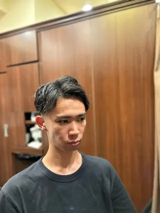 ショート 西本 健斗のヘアスタイル