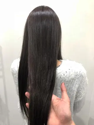 ロング カラー Mirareee tokyo所属・バレイヤージュ/ シャドウルーツ/安室のヘアスタイル