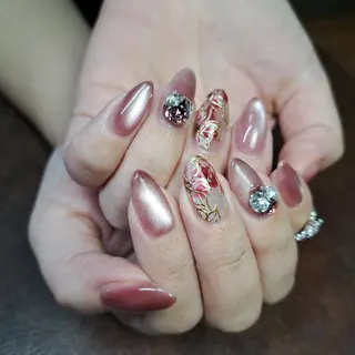 ネイル HAYASHI  Nのネイルデザイン