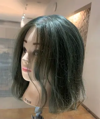 ミディアム カラー 理美容室モテナ所属・カトリ プージャのヘアスタイル