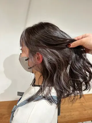 カラー 小河 穂香のヘアスタイル