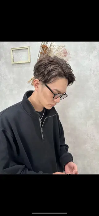 カラー ヘアアレンジ メンズ hiar make ROSEL所属・ROSEL末吉 海渡のヘアスタイル