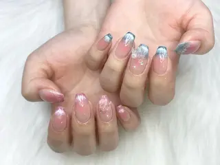 ネイル アイズ渋谷店所属・アイズ~is~渋谷店 hiyo🐈‍⬛のネイルデザイン