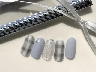 ミディアム アリアグレイス ネイルサロンのネイルデザイン