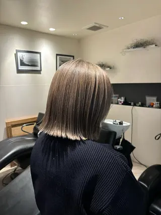 ショート Lisa🪄似合わせ ／デザインカラーのヘアスタイル