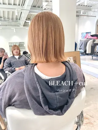 ミディアム カラー 峯崎 葵のヘアスタイル