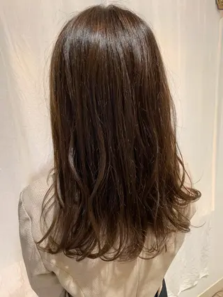 ロング カラー 組藤 沙奈のヘアスタイル