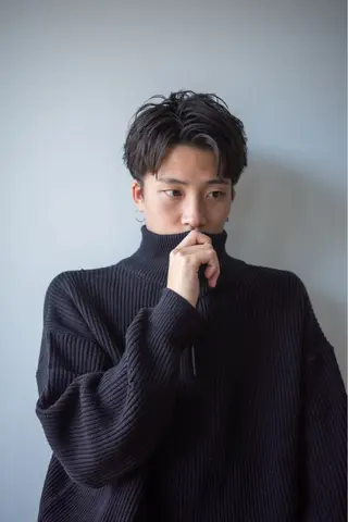 ショート メンズ 出島 凜平のヘアスタイル