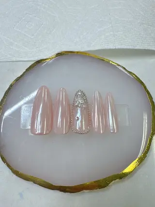 ネイル クイーンズネイル銀座所属・中山 芳美のネイルデザイン