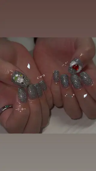 ネイル Sarina ⋆⭒˚のネイルデザイン