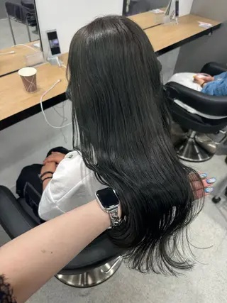 ロング カラー 暗髪🩶ラベンダー/ ブルー/ユウナ🤍のヘアスタイル