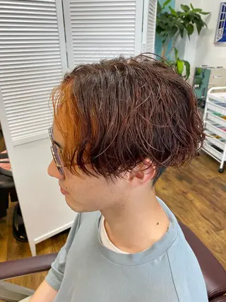 ショート カラー メンズ clomus梅田茶屋町店所属・髪質改善特化美容師 酸性ストレート近藤俊のヘアスタイル