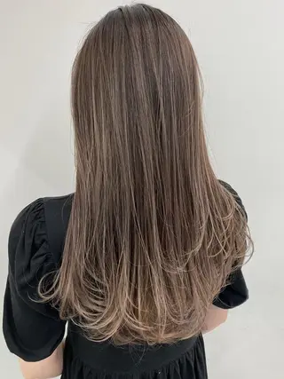 セミロング 公式 Ease by amble luxeのヘアスタイル