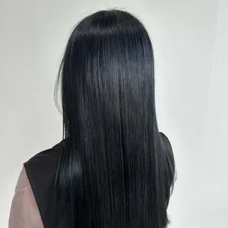 ロング カラー akane🤍 ブリーチ/ベージュのヘアスタイル