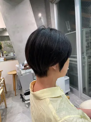 ショート mee.浦和店所属・浦和指名率No.1 ショート特化美容師のヘアスタイル
