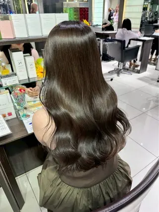 ロング カラー 韓国ヘア🩷束感まつ げパーマ🎀リノアのヘアスタイル