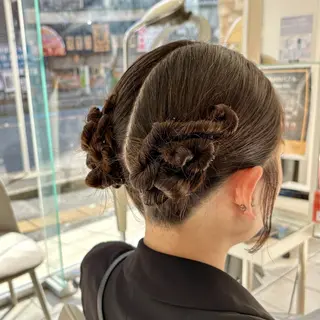 ロング ヘアアレンジ ブリーチ/ヘアセット 【𝙍𝙞𝙣𝙤】のヘアスタイル