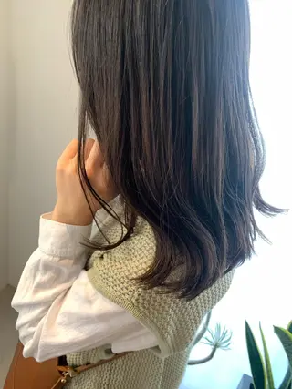 セミロング ミディアムパーマ /癖毛パーマのヘアスタイル