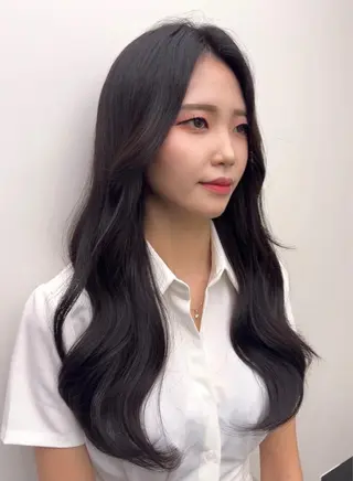 ロング 韓国風✨髪質改善✨ 縮毛矯正✨松浦知奈美のヘアスタイル