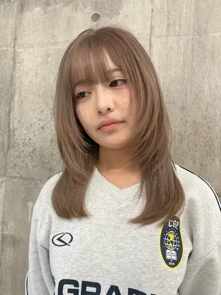 セミロング カラー ヘアアレンジ メンズ のん🎀ハイトーン/ レイヤーカット🐳のヘアスタイル