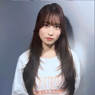 ロング カラー 韓国レイヤー× 透明感 ひかるのヘアスタイル