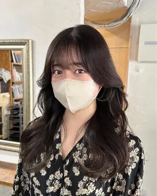 セミロング カラー フリーランス所属・韓国ヘア レイヤー くびれヘアMATSUのヘアスタイル