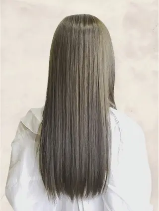 ロング カラー 加藤 いくみのヘアスタイル