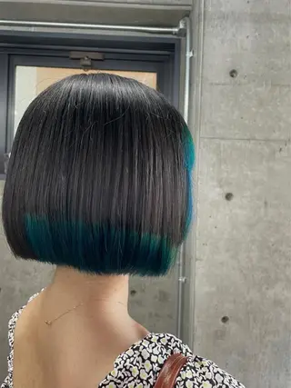 ミディアム ボブ/透明感カラー EMIRIのヘアスタイル