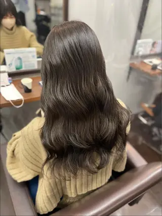 セミロング 難波 茜のヘアスタイル