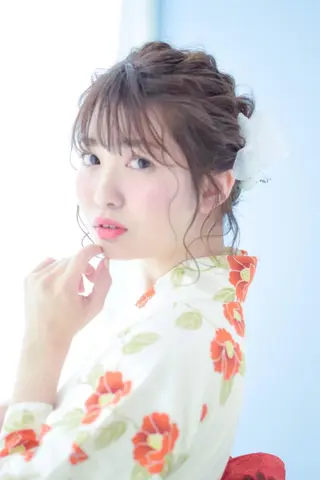 ミディアム 小林 永佳のヘアスタイル