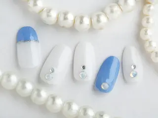ネイル Tiary Nail Fのネイルデザイン