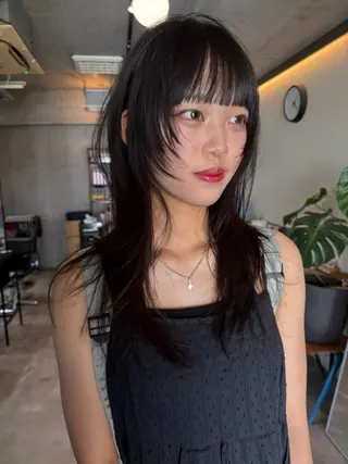 ロング レイヤーカット\ウル フ　chinatsuのヘアスタイル