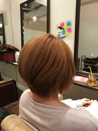 ショート カラー 小森谷 亮太のヘアスタイル