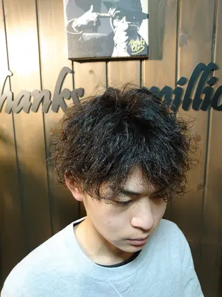 パーマ サンフラット所属・岡林 選のヘアスタイル