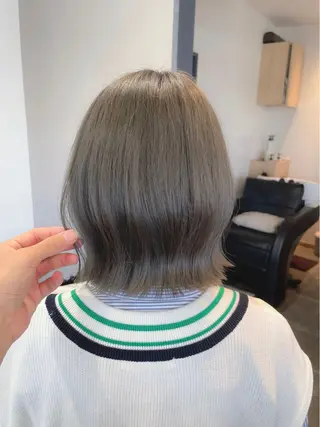 ミディアム カラー 西村 れいのヘアスタイル