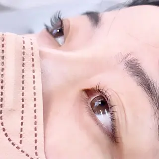 マツエク・マツパ こすが あかりのヘアスタイル