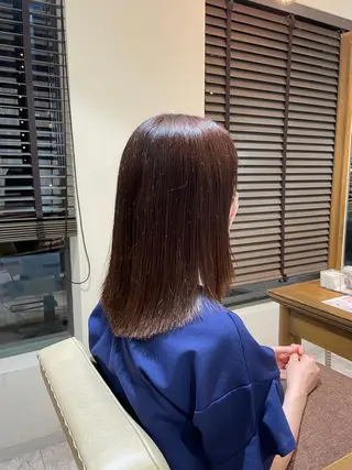 セミロング ulQua 戸田のヘアスタイル