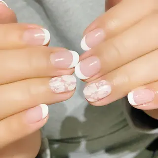 ミディアム カラー ネイル éclat所属・éclat エクラのネイルデザイン